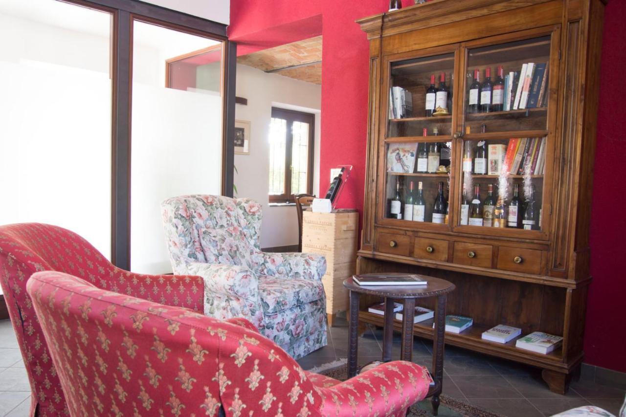 Villa Cascina Dani à Agliano Terme Extérieur photo